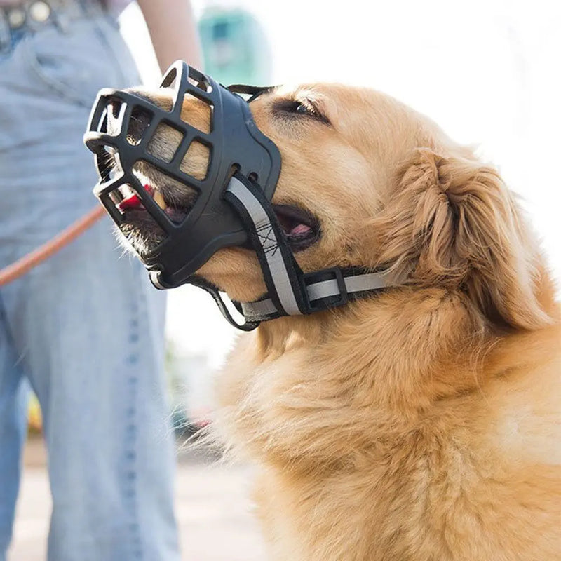 Focinheira Ultra Macia para Cães - Design Anatômico - Permite Respiração